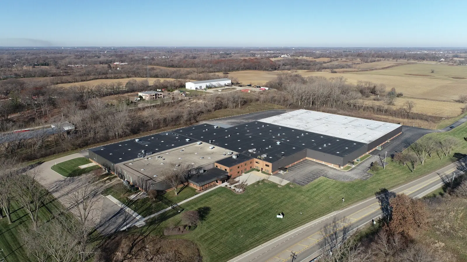 Aerial view of the Graph-Pak Corporation plant and grounds in Island Lake, Illinois